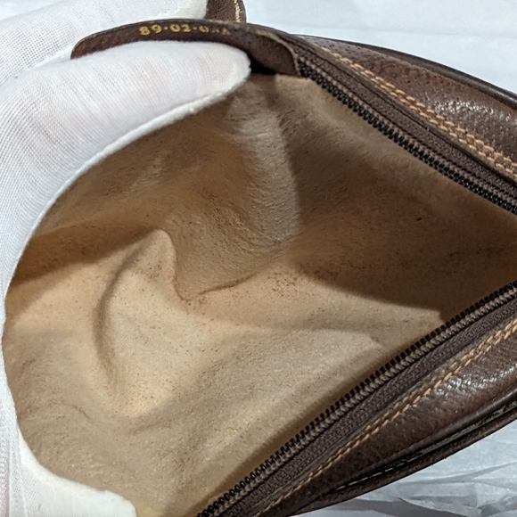 SOLD! Authentic Vintage Gucci Bag - Picture 8 of 12